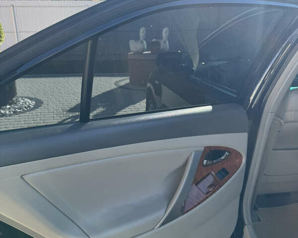 Чорний Тойота Камрі, об'ємом двигуна 3.46 л та пробігом 153 тис. км за 11200 $, фото 7 на Automoto.ua