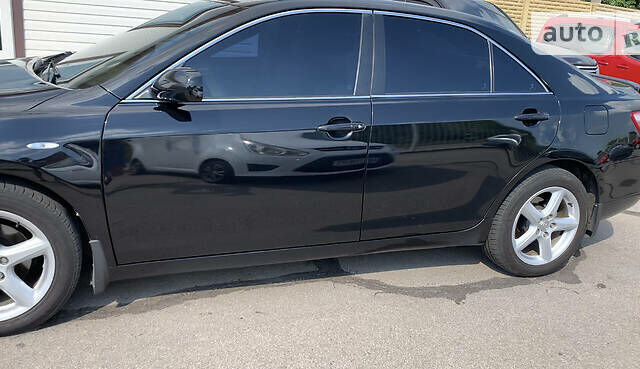 Черный Тойота Камри, объемом двигателя 3.5 л и пробегом 320 тыс. км за 11500 $, фото 18 на Automoto.ua