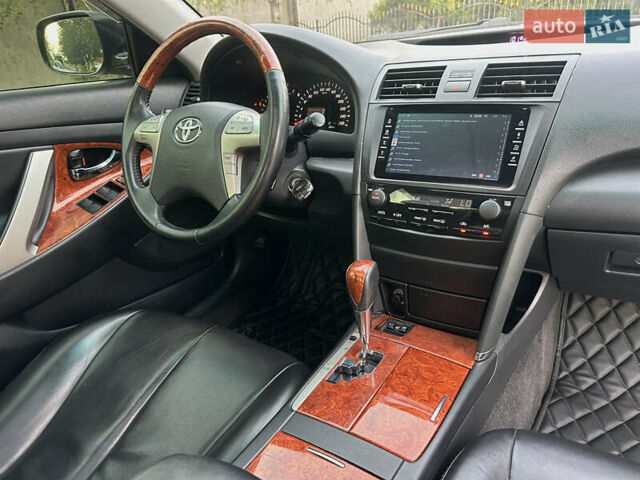 Черный Тойота Камри, объемом двигателя 3.46 л и пробегом 187 тыс. км за 11300 $, фото 26 на Automoto.ua