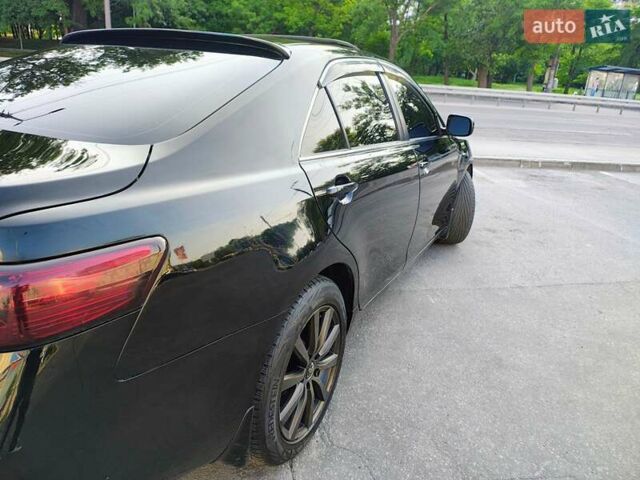 Черный Тойота Камри, объемом двигателя 3.46 л и пробегом 326 тыс. км за 8500 $, фото 4 на Automoto.ua