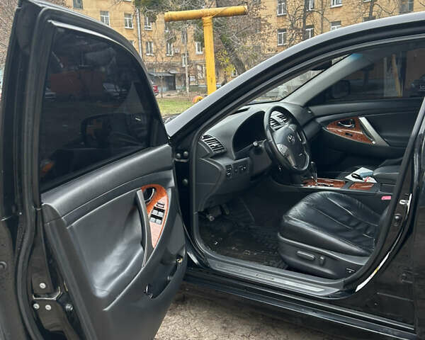 Чорний Тойота Камрі, об'ємом двигуна 2.4 л та пробігом 285 тис. км за 7800 $, фото 9 на Automoto.ua