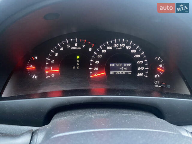 Черный Тойота Камри, объемом двигателя 3.5 л и пробегом 252 тыс. км за 10200 $, фото 39 на Automoto.ua