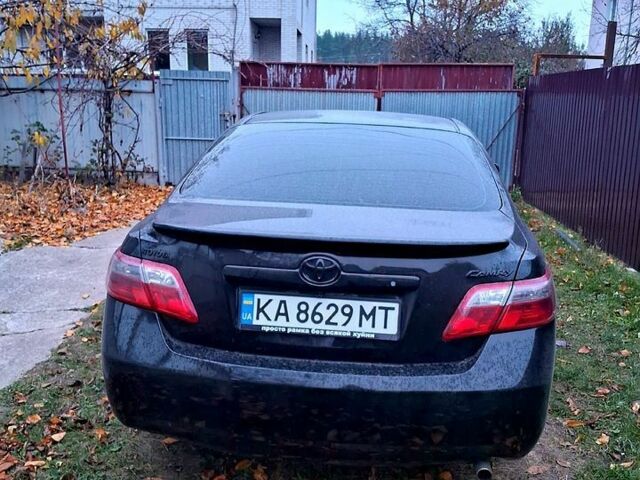 Чорний Тойота Камрі, об'ємом двигуна 2.4 л та пробігом 262 тис. км за 4750 $, фото 2 на Automoto.ua