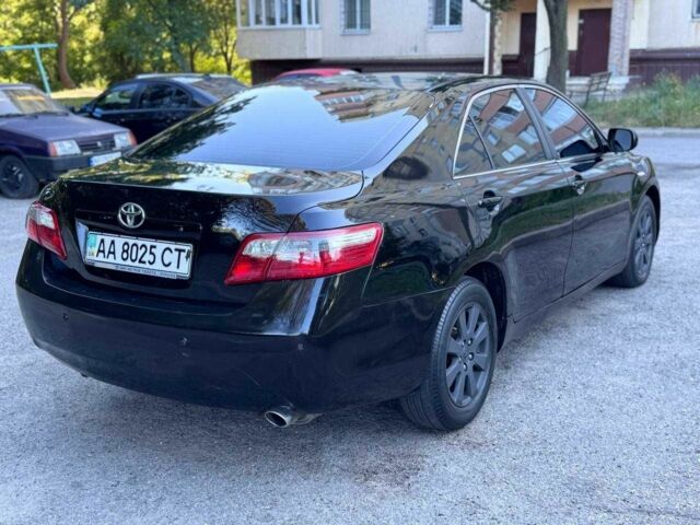 Чорний Тойота Камрі, об'ємом двигуна 2.4 л та пробігом 352 тис. км за 5500 $, фото 7 на Automoto.ua