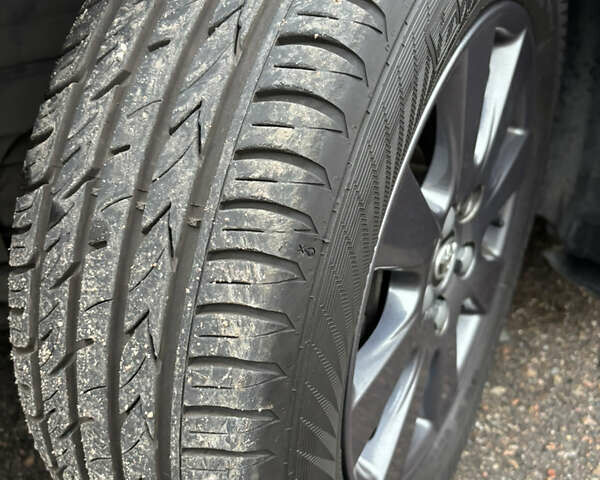 Черный Тойота Камри, объемом двигателя 3.5 л и пробегом 255 тыс. км за 9900 $, фото 30 на Automoto.ua