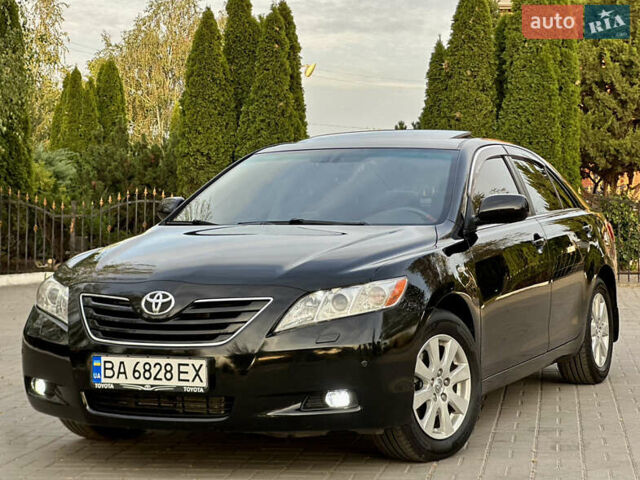 Черный Тойота Камри, объемом двигателя 3.46 л и пробегом 187 тыс. км за 11300 $, фото 2 на Automoto.ua