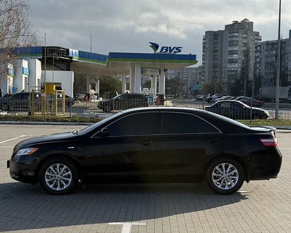 Черный Тойота Камри, объемом двигателя 3.5 л и пробегом 235 тыс. км за 8300 $, фото 6 на Automoto.ua