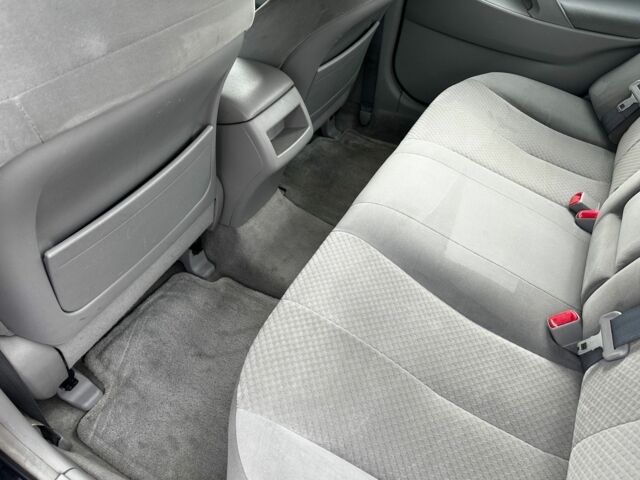 Чорний Тойота Камрі, об'ємом двигуна 2.4 л та пробігом 210 тис. км за 4550 $, фото 10 на Automoto.ua