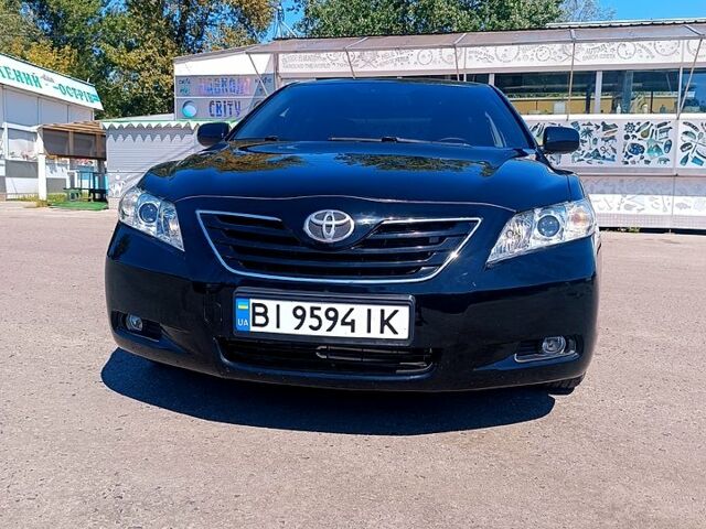 Черный Тойота Камри, объемом двигателя 3.5 л и пробегом 290 тыс. км за 8400 $, фото 1 на Automoto.ua