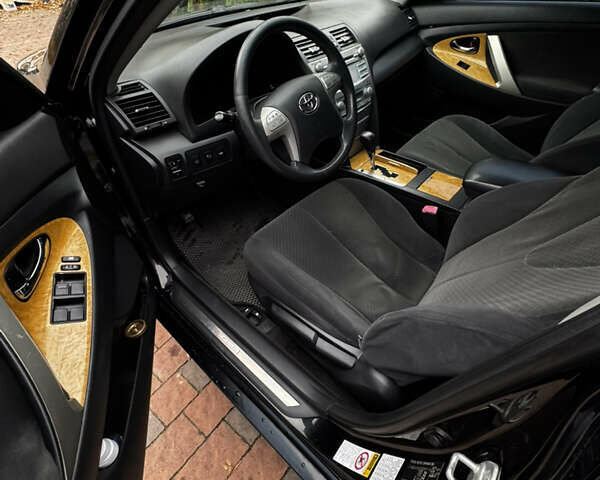 Черный Тойота Камри, объемом двигателя 2.36 л и пробегом 308 тыс. км за 7400 $, фото 9 на Automoto.ua