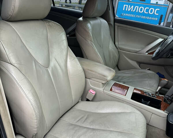 Чорний Тойота Камрі, об'ємом двигуна 3.5 л та пробігом 280 тис. км за 8200 $, фото 11 на Automoto.ua