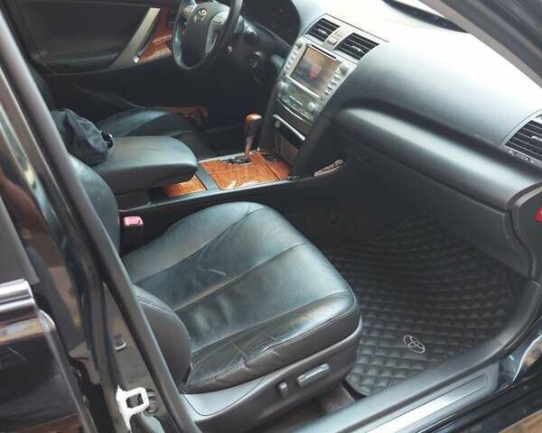 Чорний Тойота Камрі, об'ємом двигуна 3.5 л та пробігом 223 тис. км за 8900 $, фото 8 на Automoto.ua