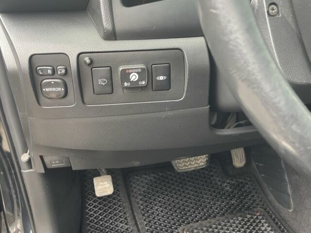 Черный Тойота Камри, объемом двигателя 2.4 л и пробегом 250 тыс. км за 8500 $, фото 7 на Automoto.ua