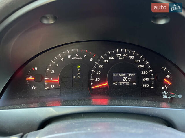 Черный Тойота Камри, объемом двигателя 3.5 л и пробегом 377 тыс. км за 10200 $, фото 67 на Automoto.ua