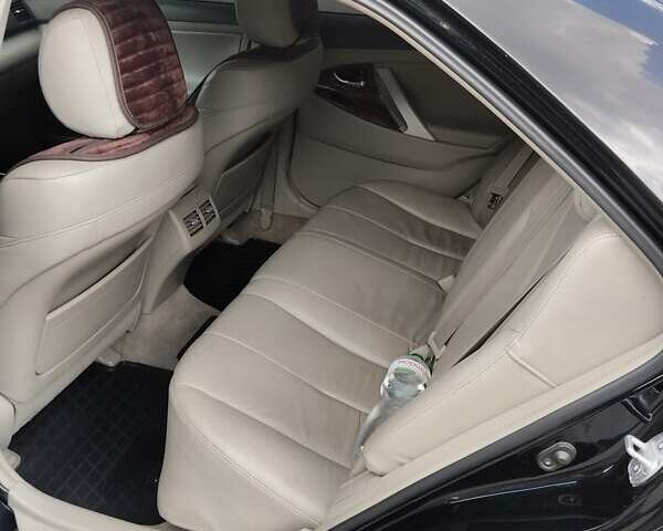 Черный Тойота Камри, объемом двигателя 3.5 л и пробегом 357 тыс. км за 9800 $, фото 13 на Automoto.ua