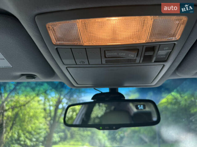 Черный Тойота Камри, объемом двигателя 3.5 л и пробегом 240 тыс. км за 12000 $, фото 9 на Automoto.ua