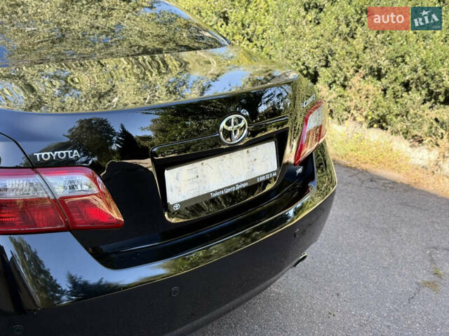 Чорний Тойота Камрі, об'ємом двигуна 3.46 л та пробігом 225 тис. км за 10300 $, фото 14 на Automoto.ua