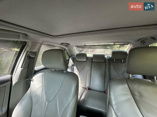 Черный Тойота Камри, объемом двигателя 3.5 л и пробегом 240 тыс. км за 12000 $, фото 7 на Automoto.ua