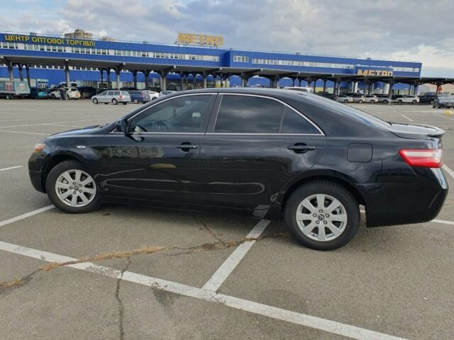 Чорний Тойота Камрі, об'ємом двигуна 2.4 л та пробігом 261 тис. км за 8300 $, фото 4 на Automoto.ua
