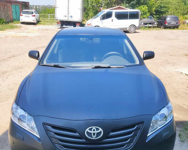 Черный Тойота Камри, объемом двигателя 2.4 л и пробегом 267 тыс. км за 8200 $, фото 4 на Automoto.ua