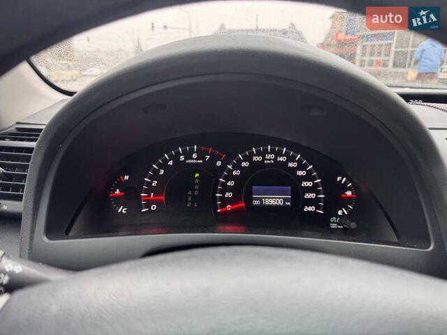 Черный Тойота Камри, объемом двигателя 2.36 л и пробегом 189 тыс. км за 12500 $, фото 7 на Automoto.ua