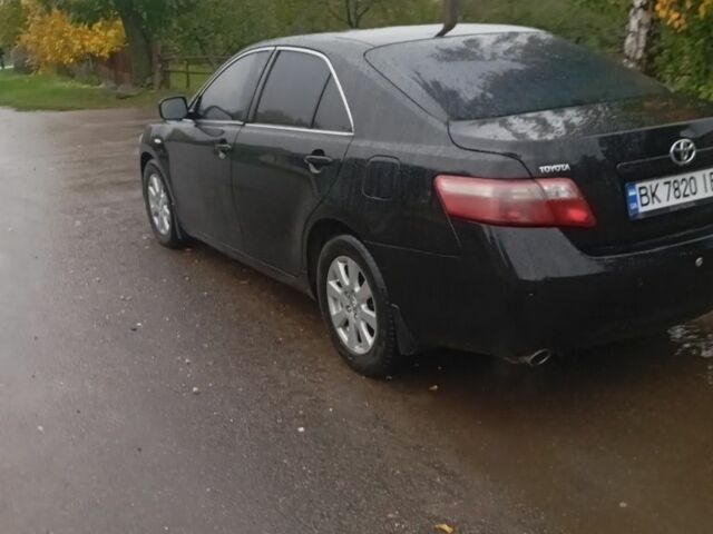 Черный Тойота Камри, объемом двигателя 3.5 л и пробегом 355 тыс. км за 7000 $, фото 6 на Automoto.ua