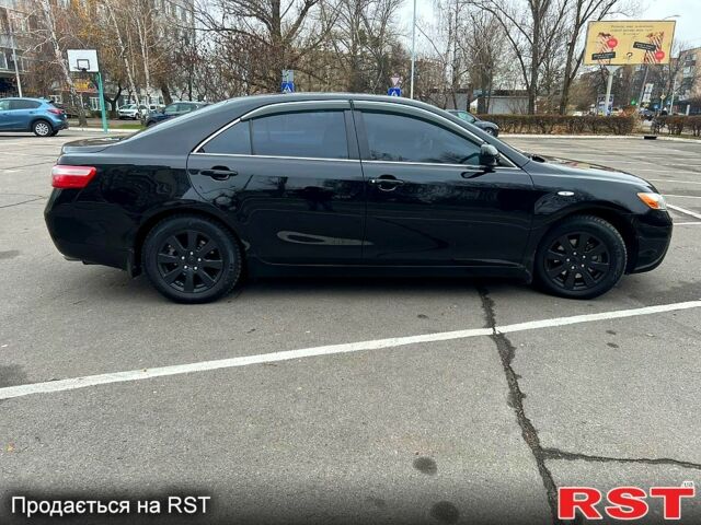 Черный Тойота Камри, объемом двигателя 35 л и пробегом 220 тыс. км за 11200 $, фото 6 на Automoto.ua