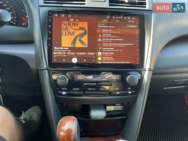 Черный Тойота Камри, объемом двигателя 3.5 л и пробегом 377 тыс. км за 10200 $, фото 70 на Automoto.ua