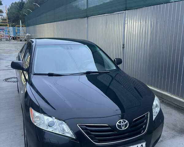 Черный Тойота Камри, объемом двигателя 2.3 л и пробегом 275 тыс. км за 8000 $, фото 3 на Automoto.ua