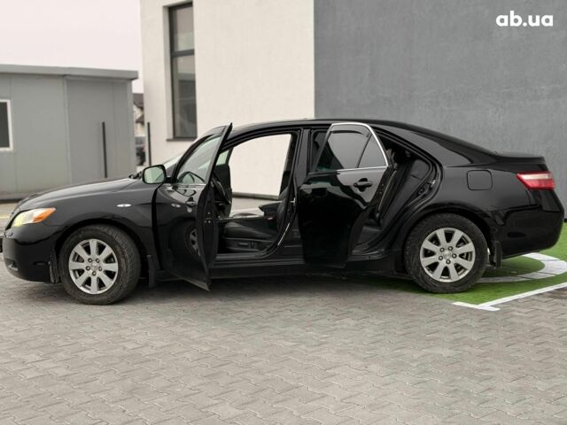 Чорний Тойота Камрі, об'ємом двигуна 2.4 л та пробігом 224 тис. км за 7990 $, фото 22 на Automoto.ua