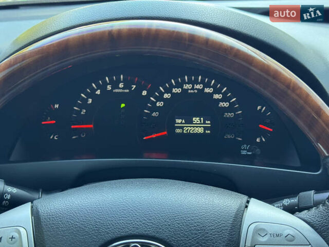 Черный Тойота Камри, объемом двигателя 3.5 л и пробегом 272 тыс. км за 10999 $, фото 7 на Automoto.ua