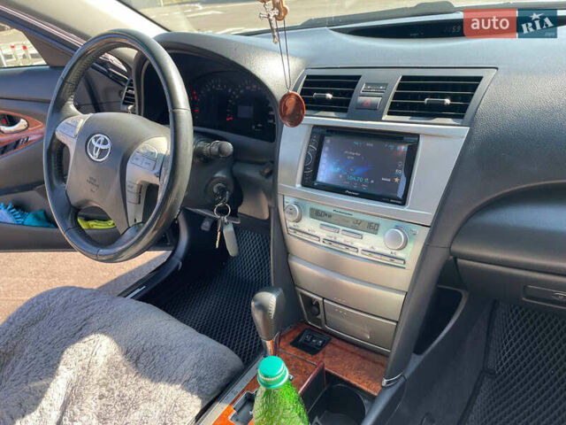 Чорний Тойота Камрі, об'ємом двигуна 2.36 л та пробігом 228 тис. км за 8200 $, фото 16 на Automoto.ua