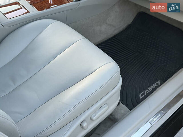 Черный Тойота Камри, объемом двигателя 2.4 л и пробегом 134 тыс. км за 11900 $, фото 51 на Automoto.ua