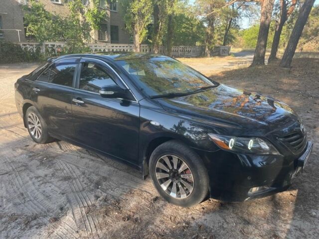Черный Тойота Камри, объемом двигателя 2.4 л и пробегом 282 тыс. км за 5000 $, фото 2 на Automoto.ua