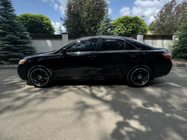 Чорний Тойота Камрі, об'ємом двигуна 3.5 л та пробігом 232 тис. км за 12000 $, фото 2 на Automoto.ua