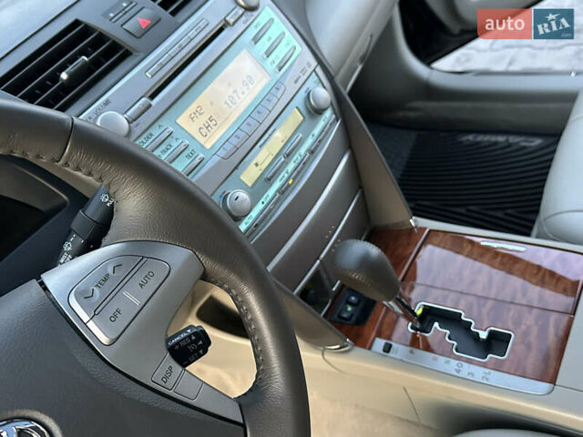 Черный Тойота Камри, объемом двигателя 2.4 л и пробегом 134 тыс. км за 11900 $, фото 85 на Automoto.ua