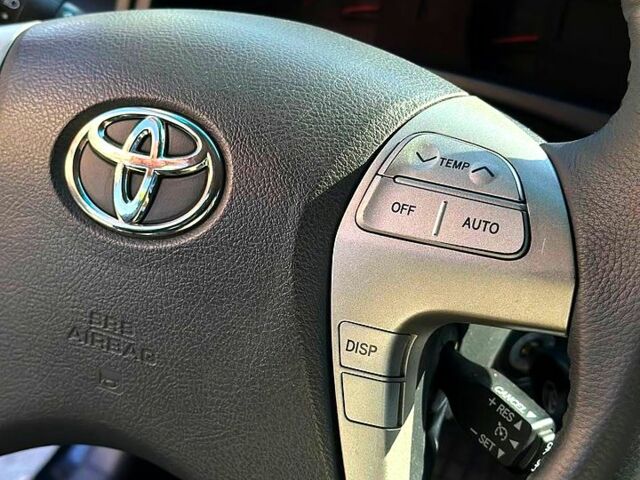 Черный Тойота Камри, объемом двигателя 35 л и пробегом 220 тыс. км за 11200 $, фото 11 на Automoto.ua