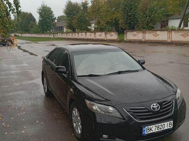 Черный Тойота Камри, объемом двигателя 3.5 л и пробегом 355 тыс. км за 7000 $, фото 3 на Automoto.ua