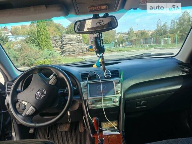 Чорний Тойота Камрі, об'ємом двигуна 2.36 л та пробігом 270 тис. км за 8800 $, фото 7 на Automoto.ua