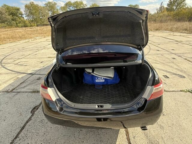 Черный Тойота Камри, объемом двигателя 2.4 л и пробегом 181 тыс. км за 8500 $, фото 7 на Automoto.ua