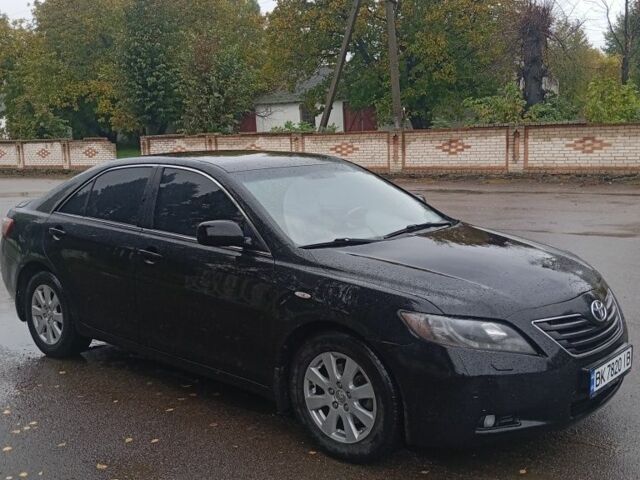 Черный Тойота Камри, объемом двигателя 3.5 л и пробегом 355 тыс. км за 7000 $, фото 1 на Automoto.ua