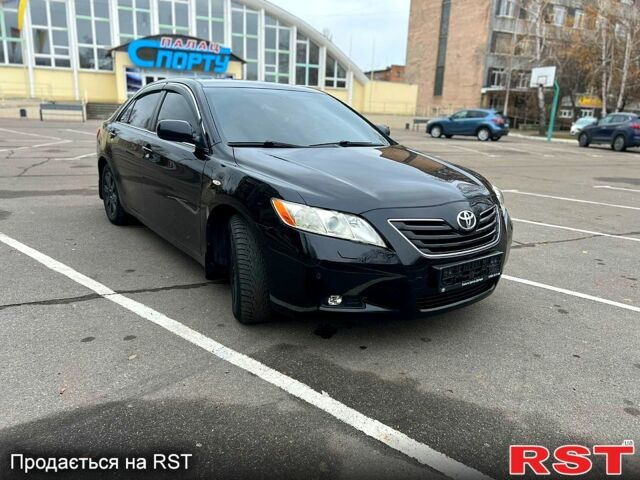 Черный Тойота Камри, объемом двигателя 35 л и пробегом 220 тыс. км за 11200 $, фото 7 на Automoto.ua