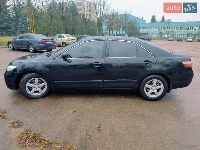 Черный Тойота Камри, объемом двигателя 2.4 л и пробегом 367 тыс. км за 7900 $, фото 5 на Automoto.ua