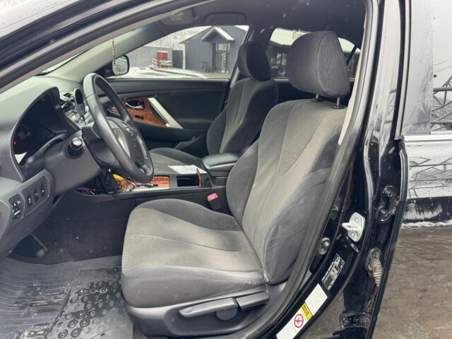 Черный Тойота Камри, объемом двигателя 2.4 л и пробегом 260 тыс. км за 10500 $, фото 6 на Automoto.ua