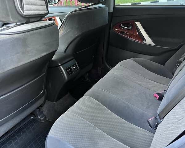 Черный Тойота Камри, объемом двигателя 2.36 л и пробегом 189 тыс. км за 12000 $, фото 8 на Automoto.ua