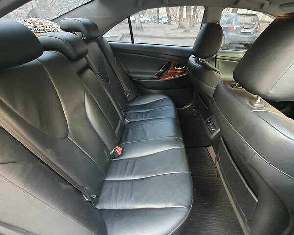 Черный Тойота Камри, объемом двигателя 2.36 л и пробегом 189 тыс. км за 12500 $, фото 3 на Automoto.ua