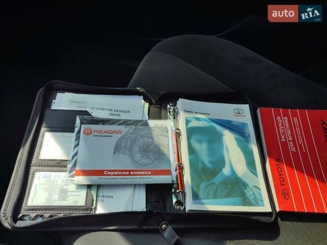 Чорний Тойота Камрі, об'ємом двигуна 2.4 л та пробігом 360 тис. км за 8300 $, фото 10 на Automoto.ua