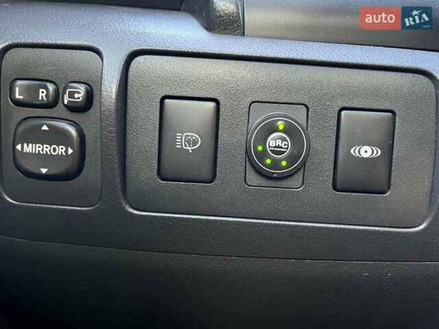 Черный Тойота Камри, объемом двигателя 3.5 л и пробегом 377 тыс. км за 10200 $, фото 68 на Automoto.ua