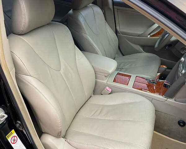 Черный Тойота Камри, объемом двигателя 3.46 л и пробегом 280 тыс. км за 8999 $, фото 12 на Automoto.ua