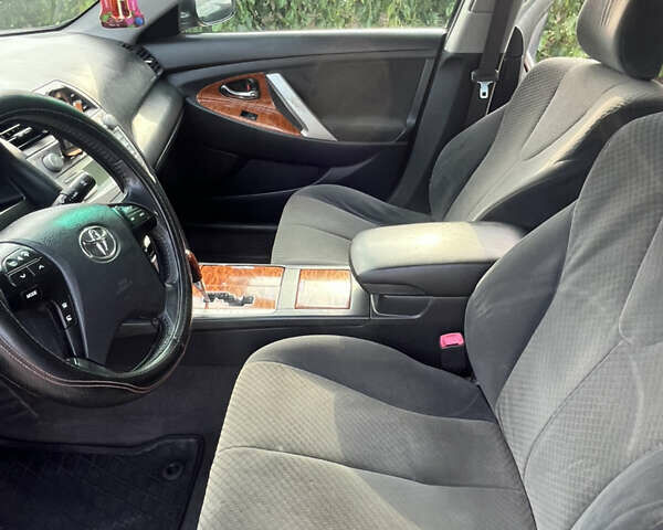 Черный Тойота Камри, объемом двигателя 2.36 л и пробегом 260 тыс. км за 7800 $, фото 8 на Automoto.ua